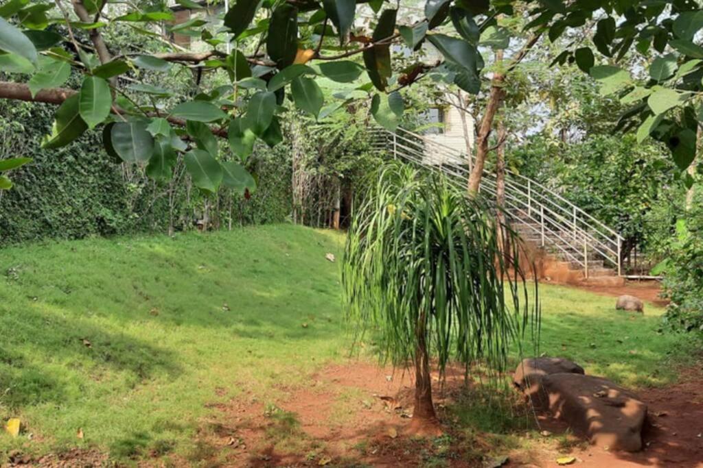 Karjat Villa Экстерьер фото
