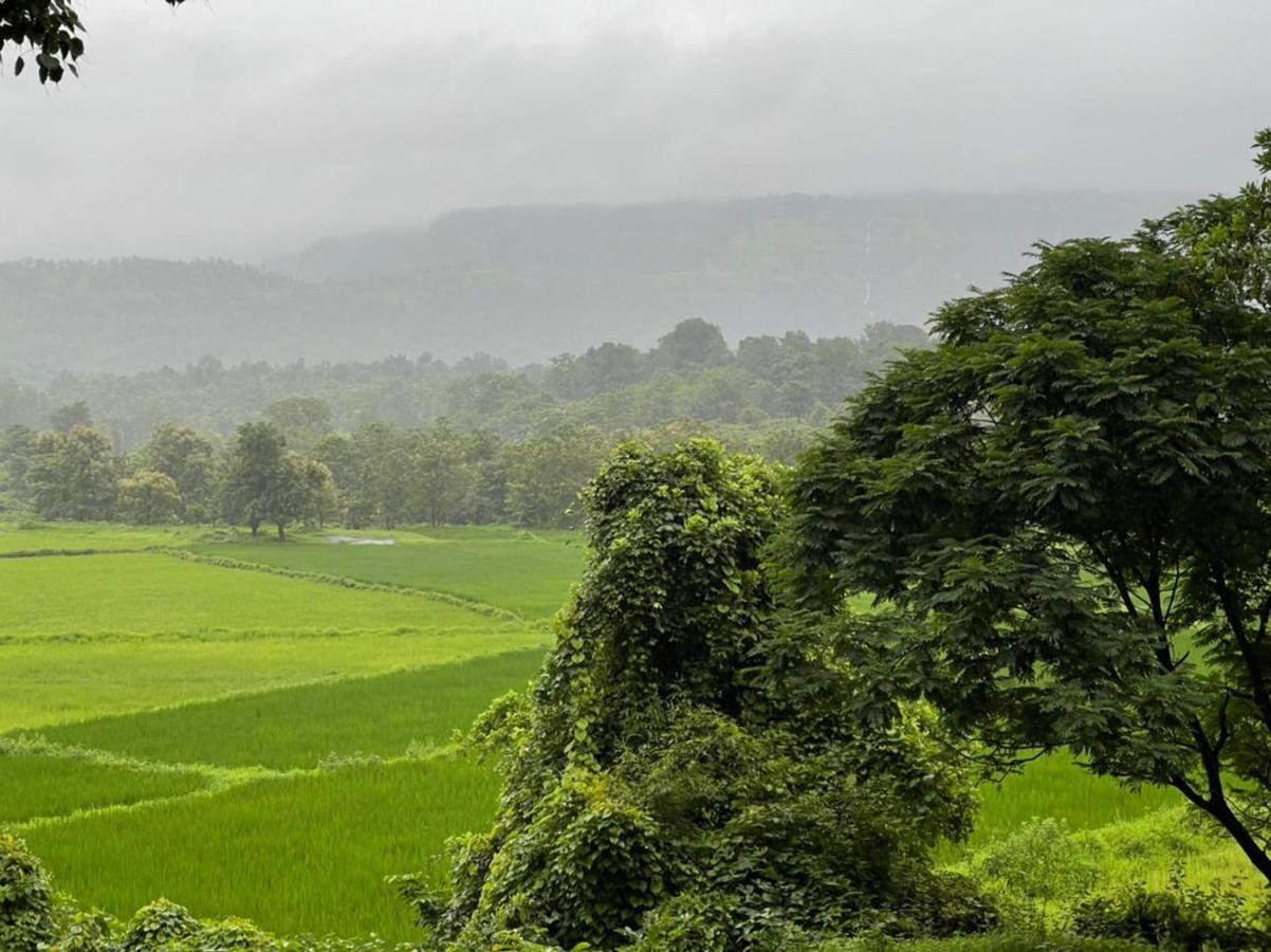 Karjat Villa Экстерьер фото
