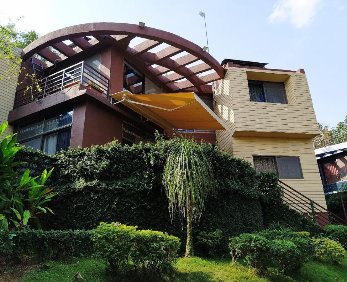 Karjat Villa Экстерьер фото