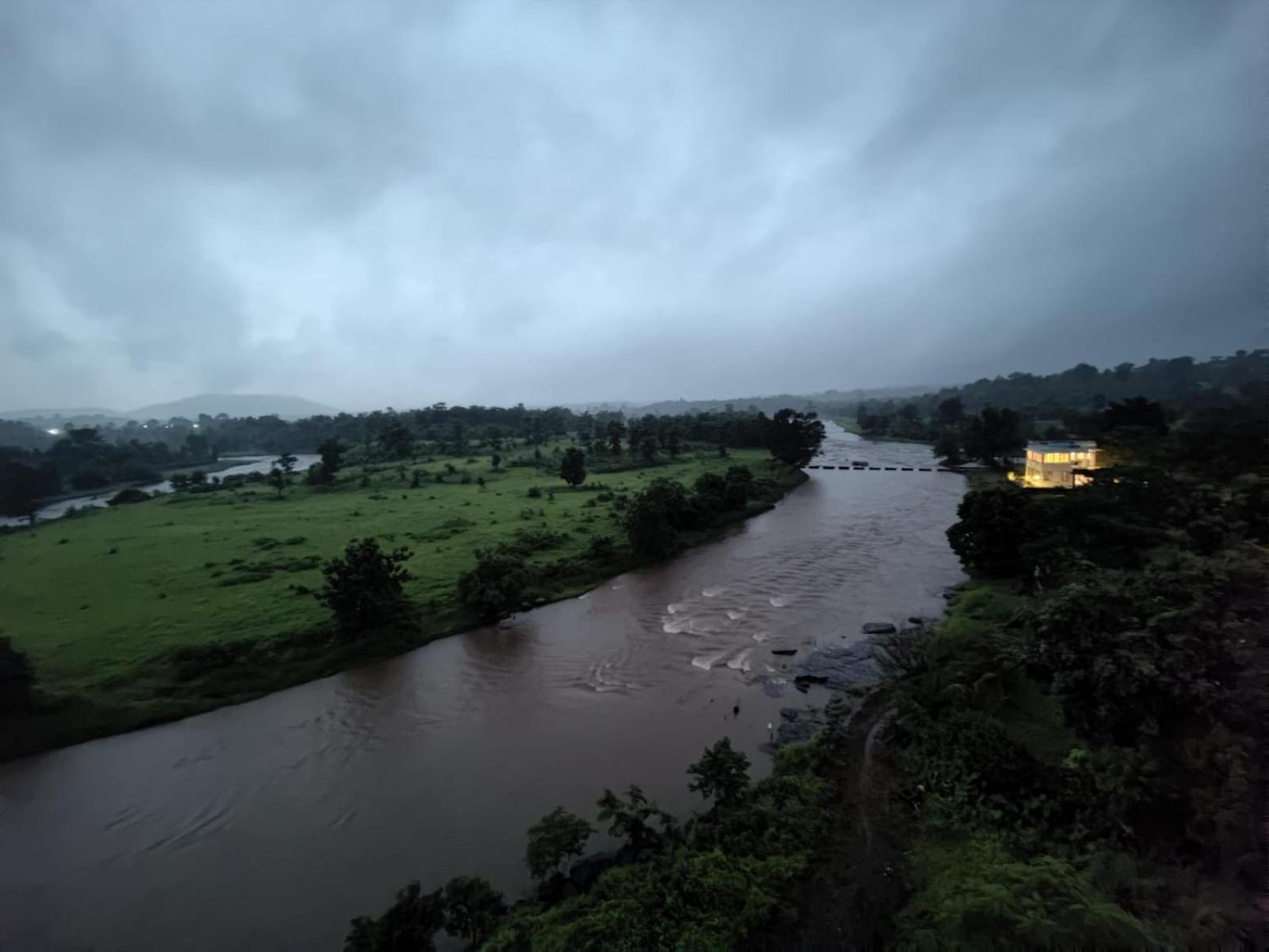 Karjat Villa Экстерьер фото